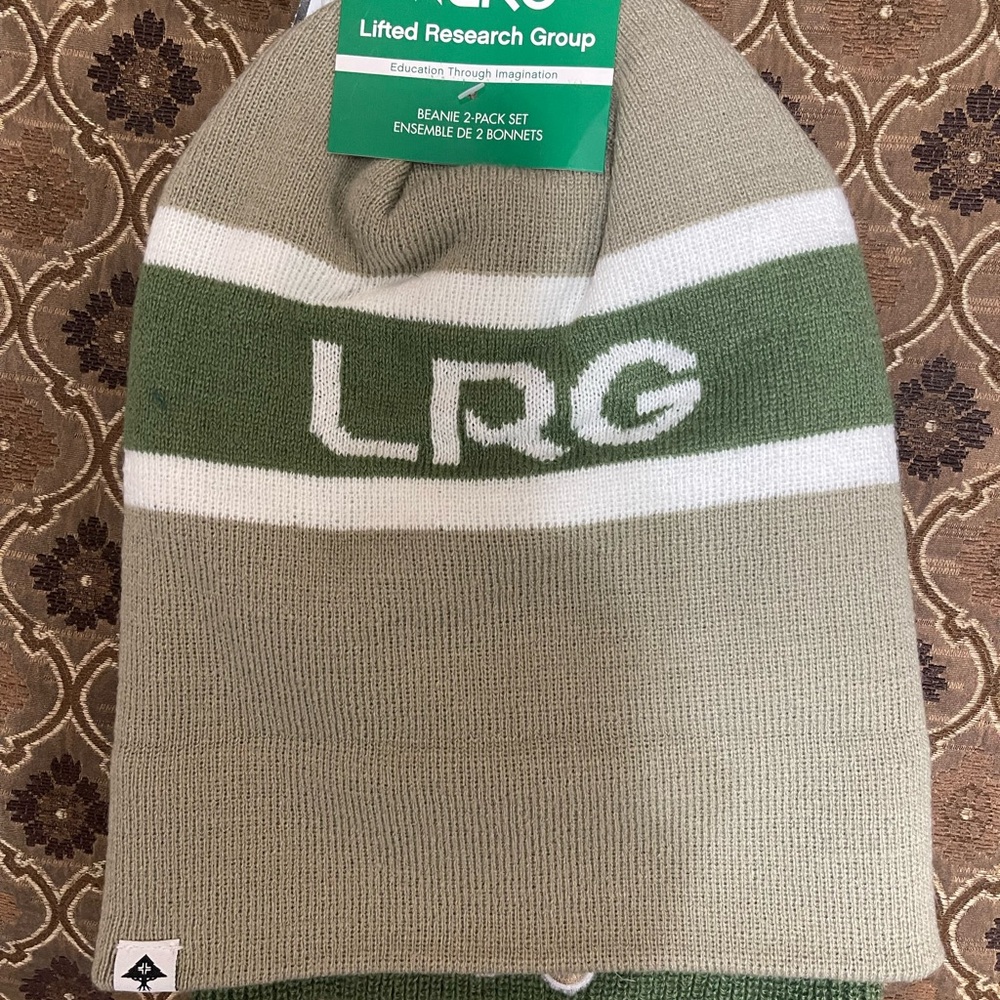 2 New LRG Signature Beanies
